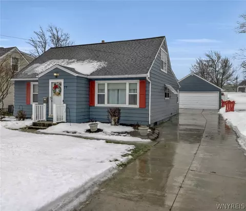 77 Norwood Dr, West Seneca, NY 14224