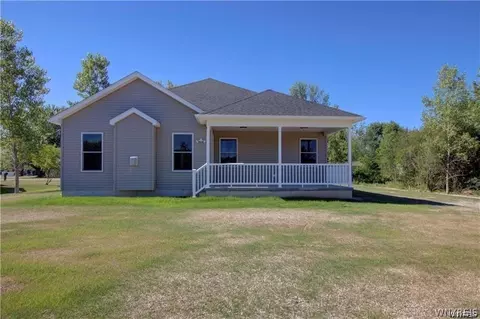 7003 James Francis, Lockport Town, NY 14094 photo 2
