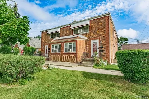 806 Cleveland Dr, Cheektowaga, NY 14225