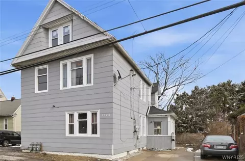 1574 Electric Ave, Lackawanna, NY 14218
