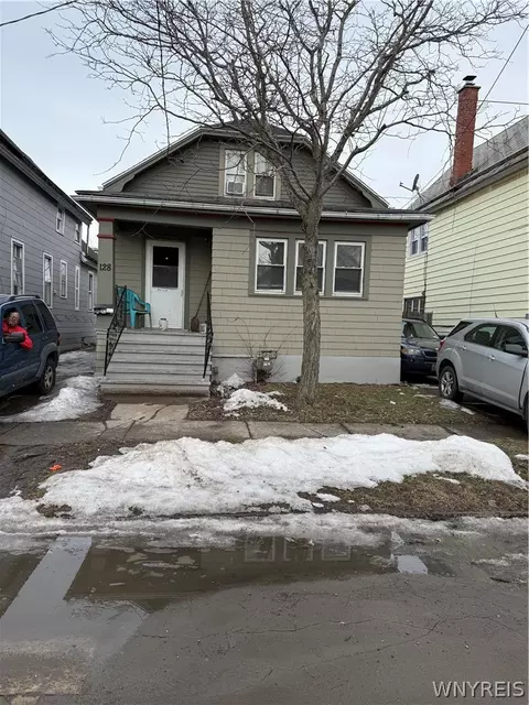 128 Gatchell St, Buffalo, NY 14212