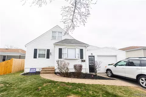 63 Sprucewood Dr, Cheektowaga, NY 14227