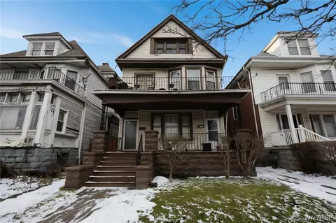 674 Humboldt Pkwy, Buffalo, NY 14211