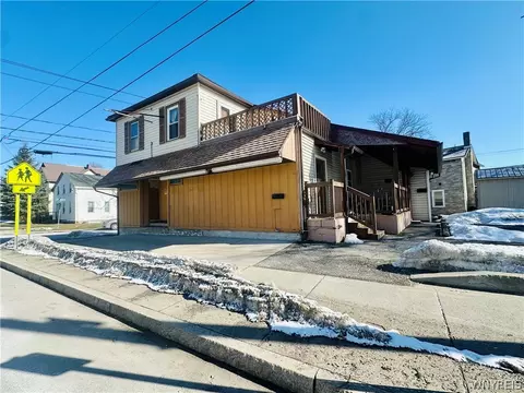 901 S Main St, Shelby, NY 14103
