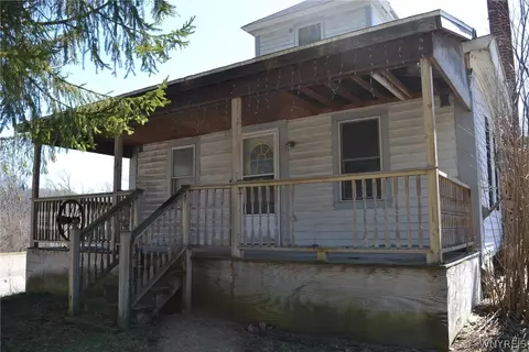 11423 Route 98, Freedom, NY 14065