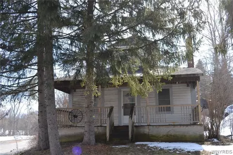 11423 Route 98, Freedom, NY 14065