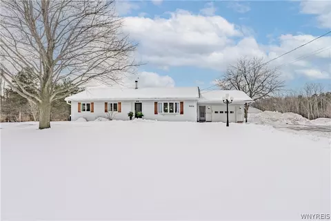 9464 Som Hartland Townline Rd, Hartland, NY 14012