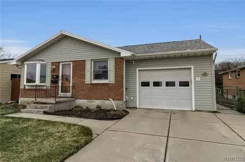 83 Lemoine Ave, Cheektowaga, NY 14227