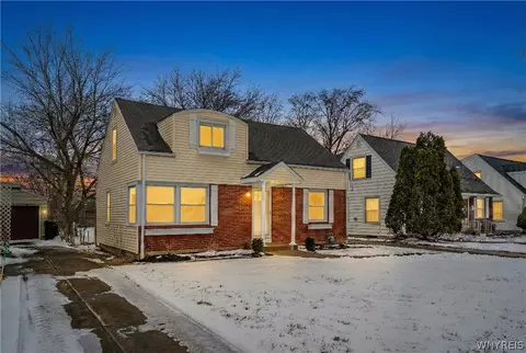 102 Wilton Pkwy, Buffalo, NY 14223