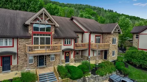 9 Mountainview, Ellicottville, NY 14731