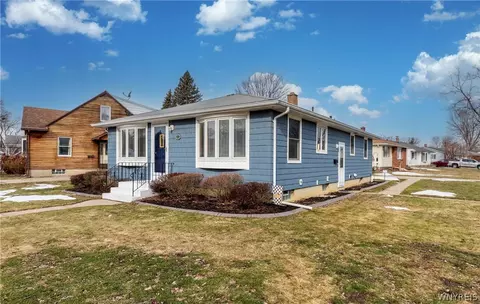 34 Brentwood Dr, North Tonawanda, NY 14120