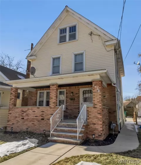 2830 Macklem Ave, Niagara Falls, NY 14305