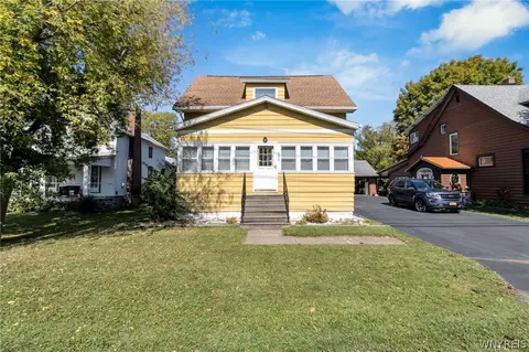 6436 Webster Rd, Orchard Park, NY 14127