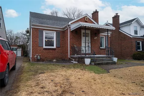 515 Mount Vernon Rd, Amherst, NY 14226