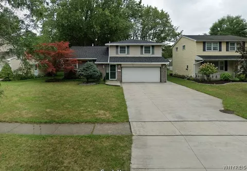 129 Ayrault Dr, Amherst, NY 14228