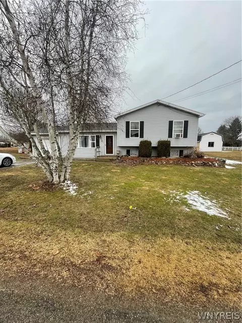 16 Rio Dr, Carroll, NY 14738