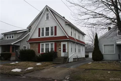207 74th St, Niagara Falls, NY 14304