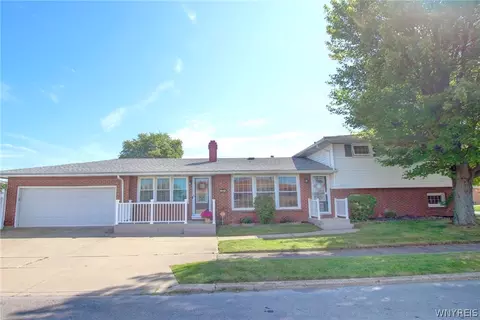 56 Barlow Ave, Lackawanna, NY 14218