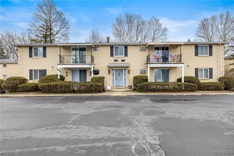 1172 Indian Church Rd #16, West Seneca, NY 14224
