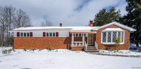80 Rowley Rd, Cheektowaga, NY 14227