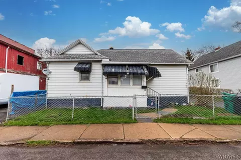 1319 15th St, Niagara Falls, NY 14301