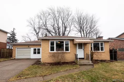17 Woodrow Pl, Cheektowaga, NY 14225
