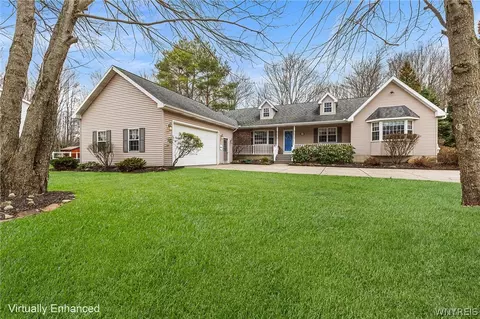 8367 Cherry Ln, Eden, NY 14057