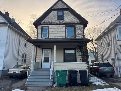 746 17th St, Niagara Falls, NY 14301
