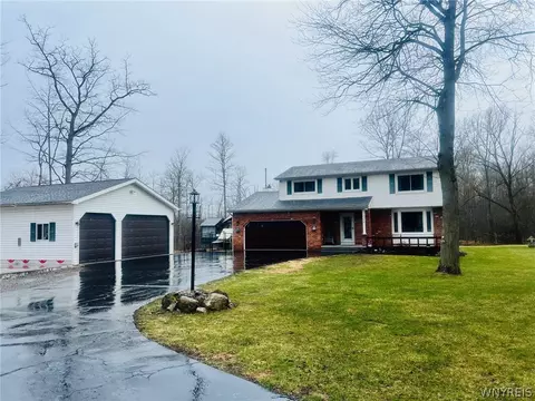 7370 Delamater Rd, Evans, NY 14047