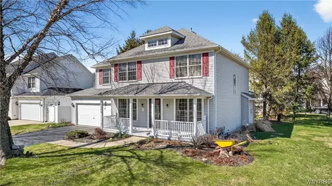 6521 White Oak, Lake View, NY 14085