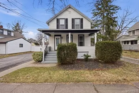 228 Robinson St, North Tonawanda, NY 14120