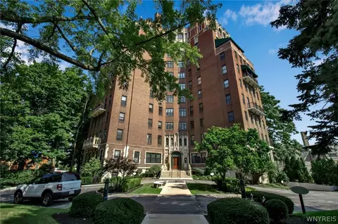 800 W Ferry St #3B, Buffalo, NY 14222