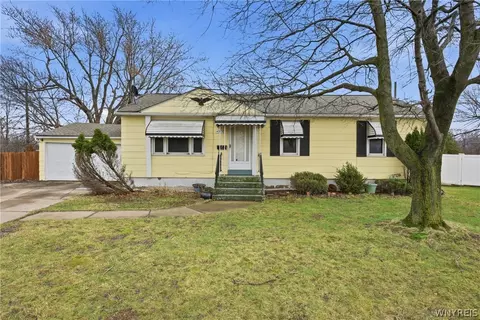 4373 E Frontier Dr, Buffalo, NY 14219