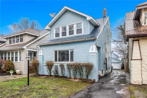 127 Durham Ave, Buffalo, NY 14215