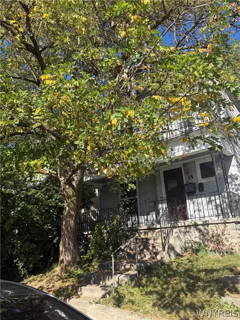 34 Auchinvole Ave, Buffalo, NY 14213