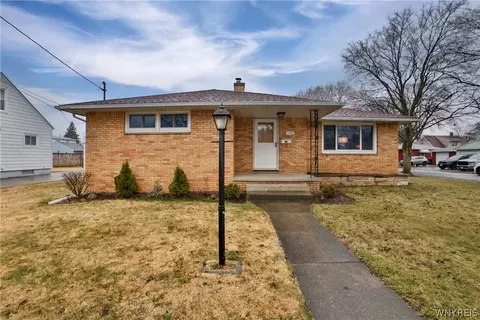 130 16th Ave, North Tonawanda, NY 14120