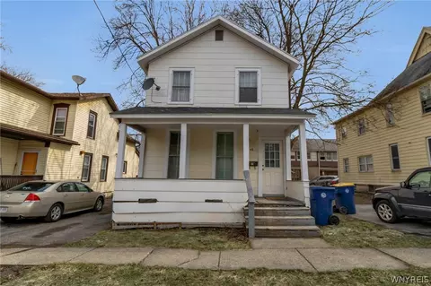 43 Waterman St, Lockport, NY 14094