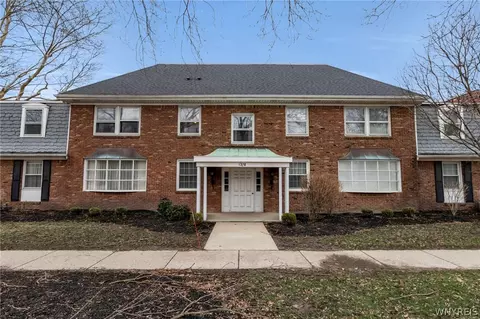 1370 Maple Rd #5, Amherst, NY 14221