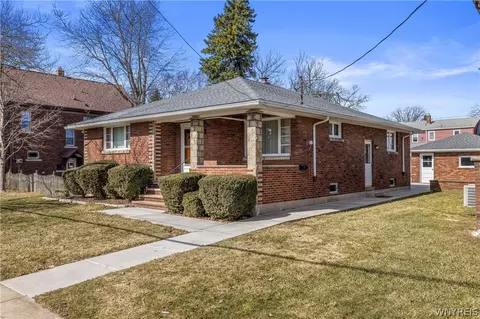 2750 Niagara St, Niagara Falls, NY 14303