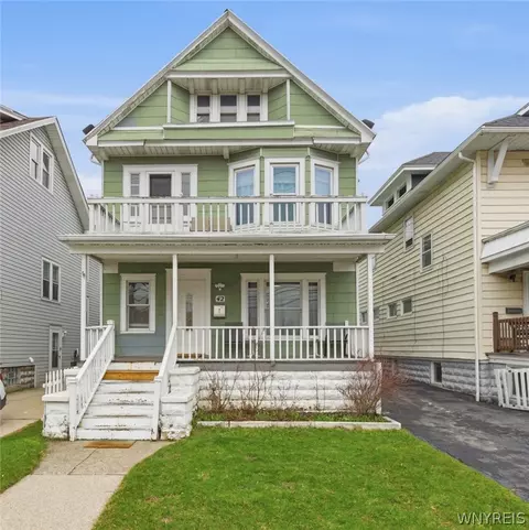 42 Mineral Spring Rd, Buffalo, NY 14210