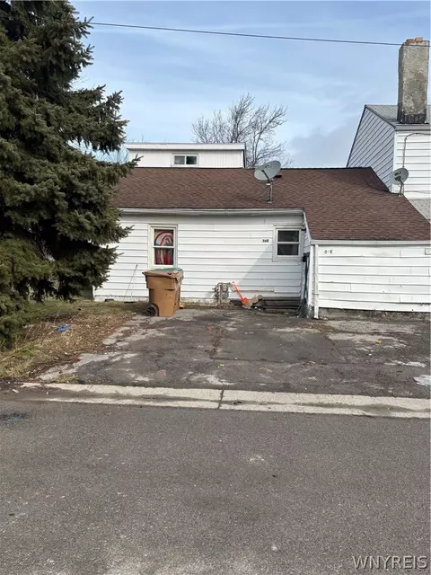 36 Glenwood Ct #E, Cheektowaga, NY 14225