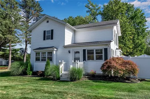 6889 Sand Hill Rd, Newstead, NY 14001