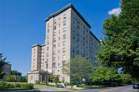 33 Gates Cir #6B, Buffalo, NY 14209