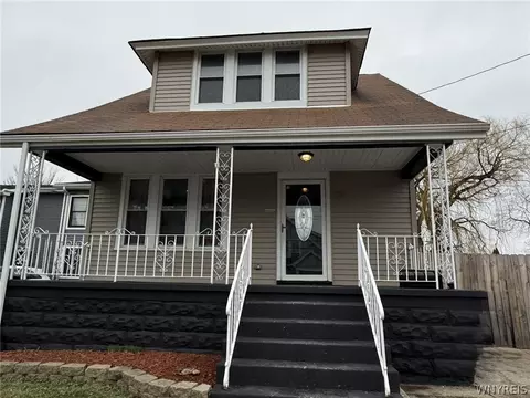 26 Trowbridge St, Buffalo, NY 14220