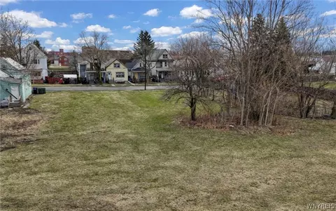 811 Eagle St #S, Buffalo, NY 14210 photo 4
