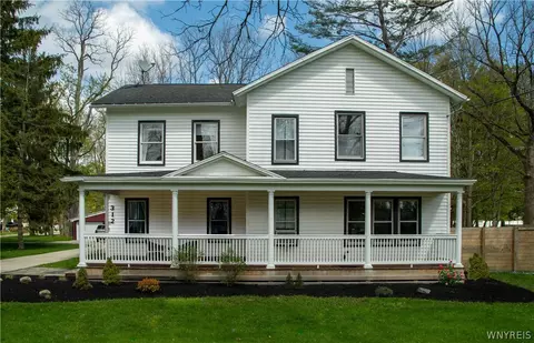 312 Center St, Aurora, NY 14052