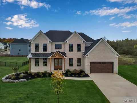 9797 Longleaf, Clarence, NY 14031