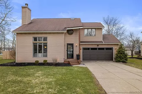10 Royal Oak Cir, Grand Island, NY 14072