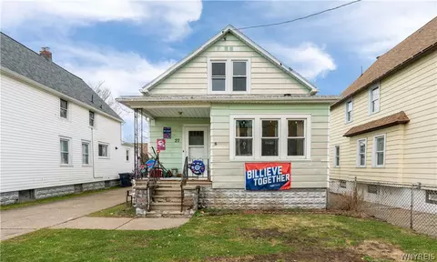 27 Johnson St, Lackawanna, NY 14218