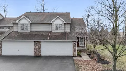 12 Northwood Dr, Depew, NY 14043